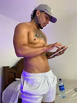 DeimonOficial online show from October 23, 2025, 9:46 pm