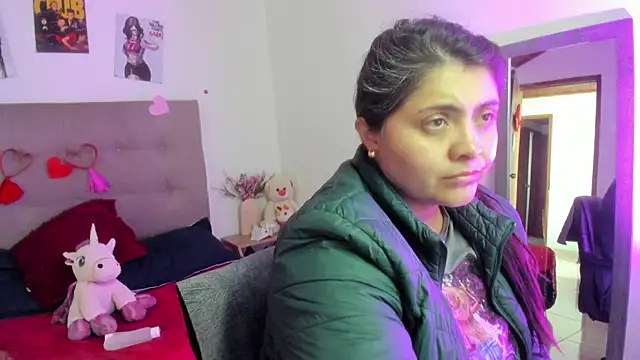 TifanyAmazinng online show from February 19, 2026, 12:35 pm