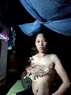 PhamPm70 online show from November 5, 2025, 7:39 pm