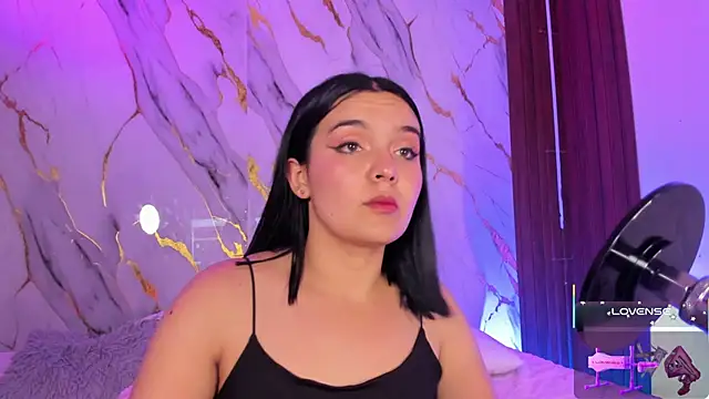 alicecute77 online show from January 12, 2026, 2:18 am