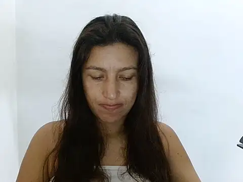 SarahFriendly online show from July 27, 2026, 11:39 am