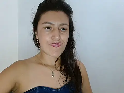 SarahFriendly online show from July 16, 2026, 6:16 pm