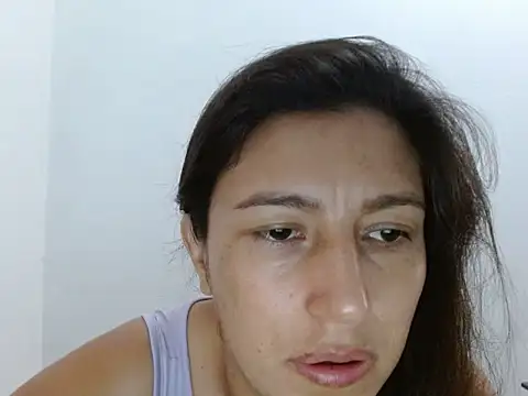SarahFriendly online show from June 11, 2026, 12:02 pm