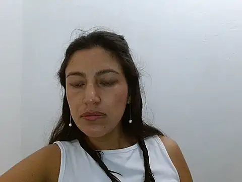 SarahFriendly online show from June 20, 2026, 4:34 pm