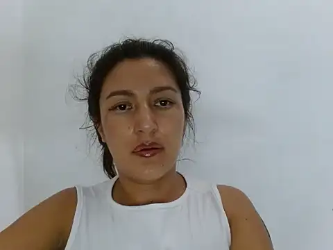 SarahFriendly online show from June 16, 2026, 9:37 pm