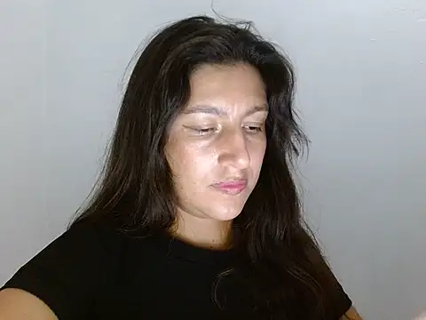 SarahFriendly online show from July 25, 2026, 8:59 pm