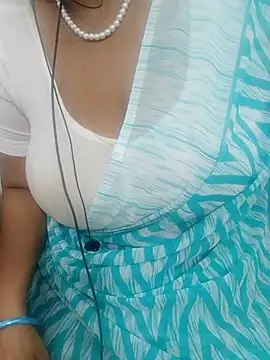 Snapshot of tami_lavanya chatting on February 14, 2026, 9:20 am tami lavanya online show from February 14, 2026, 9:20 am