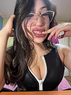 Cookieoreooo online show from July 18, 2026, 3:48 am