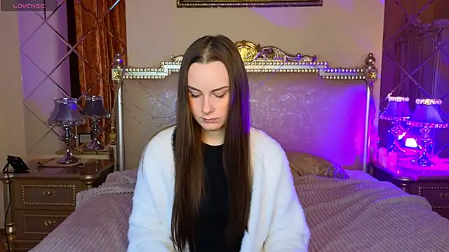 Kelly Cartier online show from January 13, 2026, 1:15 pm