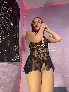 ZeziGamingg online show from February 12, 2026, 4:56 am