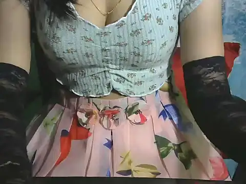 sheetal-sheetal95 online show from August 1, 2026, 5:22 pm