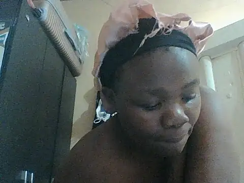 Snapshot of chocolateboobs92 chatting on October 31, 2025, 12:02 pm chocolateboobs92 online show from October 31, 2025, 12:02 pm