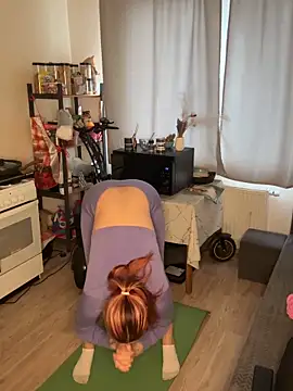 EileenKenner online show from April 7, 2026, 3:58 pm