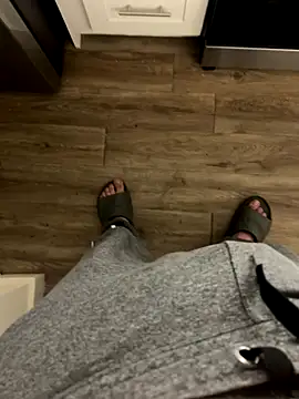 encinas15 online show from November 4, 2025, 6:50 am