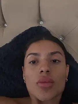 Snapshot of AnaaFaith_ chatting on October 29, 2025, 5:12 pm AnaaFaith online show from October 29, 2025, 5:12 pm