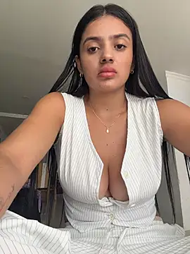 Snapshot of AnaaFaith_ chatting on March 3, 2026, 7:32 pm AnaaFaith online show from March 3, 2026, 7:32 pm