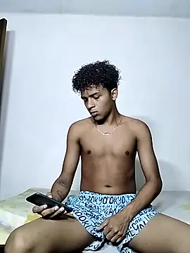 Manuel Mateus1 online show from November 23, 2025, 2:43 am