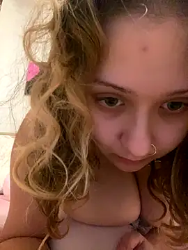 Destinyym online show from October 18, 2025, 2:35 am