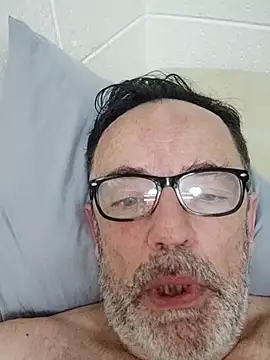 Txacas online show from December 17, 2025, 2:27 am