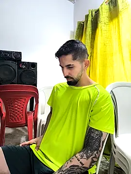 giannis090 online show from October 24, 2025, 8:19 pm