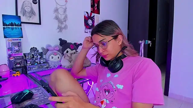 KeitaMoon online show from February 24, 2026, 6:09 pm