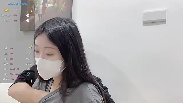 ni ni01 online show from November 28, 2025, 7:19 am