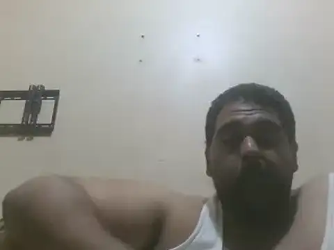 elpoop7305 online show from April 17, 2026, 10:56 pm