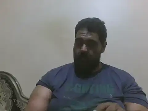 elpoop7305 online show from February 11, 2026, 9:36 pm