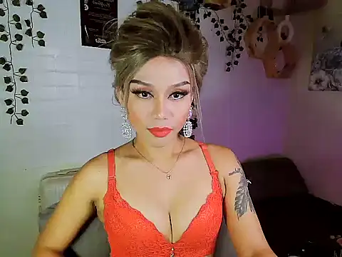 YourNikkieXxx online show from October 3, 2025, 3:13 pm