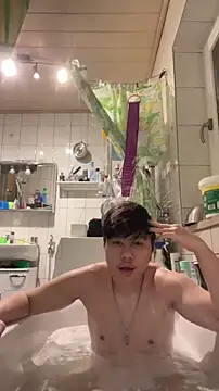 Kingpowerlittel online show from January 13, 2026, 1:42 am