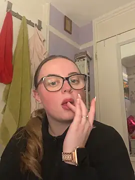 SexySashaxox online show from March 13, 2026, 7:19 pm