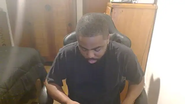 Snapshot of Breadwinnah chatting on September 23, 2025, 3:46 am Breadwinnah online show from September 23, 2025, 3:46 am