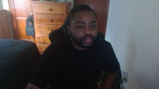 Snapshot of Breadwinnah chatting on September 30, 2025, 2:45 pm Breadwinnah online show from September 30, 2025, 2:45 pm