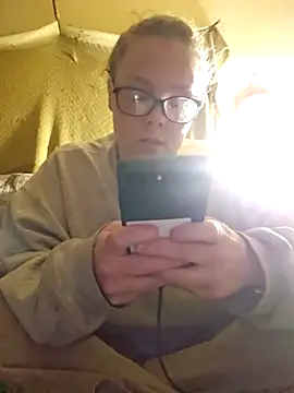 countrymomma online show from November 13, 2025, 2:26 am