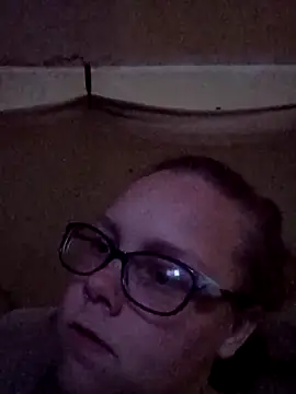 countrymomma online show from November 10, 2025, 5:45 am