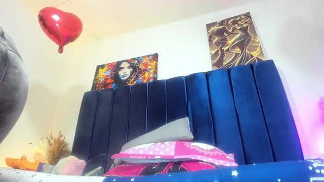 Annie switt online show from December 21, 2025, 4:58 am