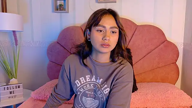 Snapshot of Conejita_420 chatting on October 6, 2025, 8:09 pm Conejita 420 online show from October 6, 2025, 8:09 pm