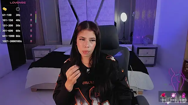 AsiaAndZoe online show from October 13, 2025, 12:29 pm