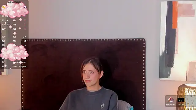 Snapshot of seraphine_star chatting on February 9, 2026, 10:02 am seraphine star online show from February 9, 2026, 10:02 am