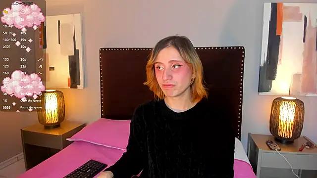 Snapshot of seraphine_star chatting on February 19, 2026, 3:03 am seraphine star online show from February 19, 2026, 3:03 am