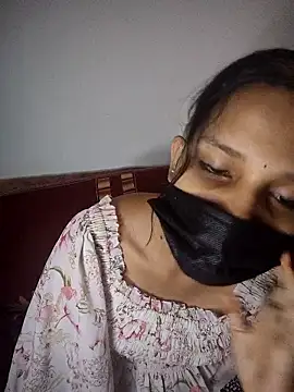 Pinkki-Age18 online show from January 13, 2026, 8:46 pm