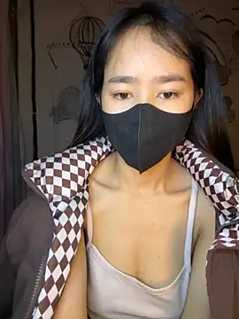 TiNa 04 online show from November 2, 2025, 11:21 pm