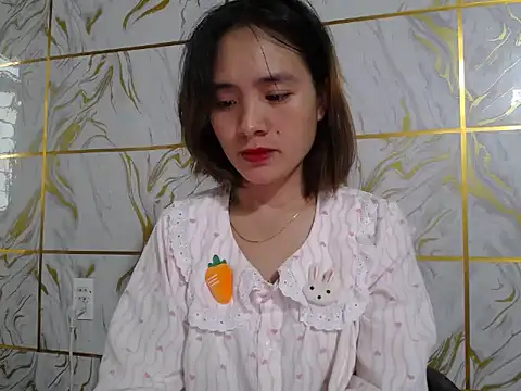 Lyzizi lovely09 online show from November 17, 2025, 3:32 am