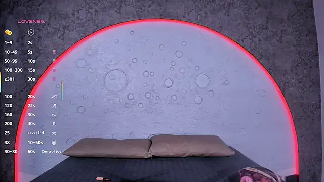 ReinaChloe online show from January 7, 2026, 4:23 pm