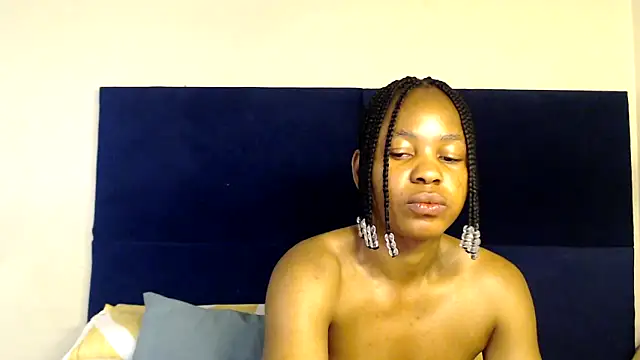 Sexy-Momo online show from October 19, 2025, 9:06 pm