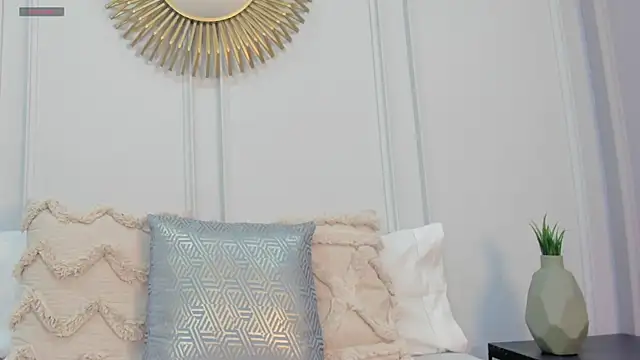 CharlotteBrownn  online show from June 2, 2026, 1:05 am