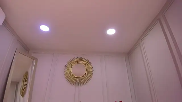 CharlotteBrownn  online show from February 15, 2026, 3:07 am