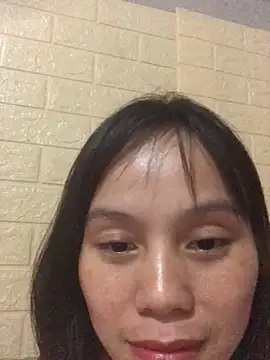 QuingLin online show from September 18, 2025, 5:49 pm