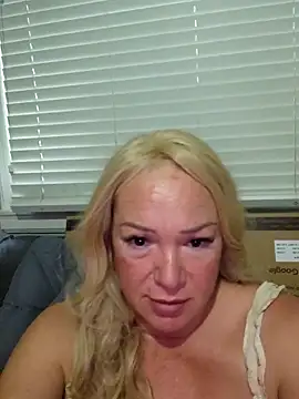 Snapshot of Sugarloveless chatting on September 28, 2025, 12:17 am Sugarloveless online show from September 28, 2025, 12:17 am