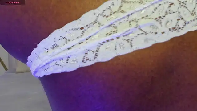 Snapshot of Venuswilds chatting on February 2, 2026, 4:06 pm Venuswilds online show from February 2, 2026, 4:06 pm